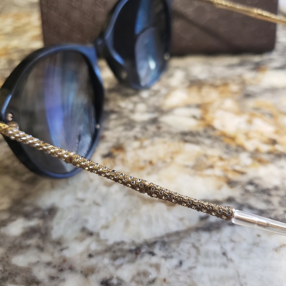 Gucci Sunglasses - Picture 7 of 7
